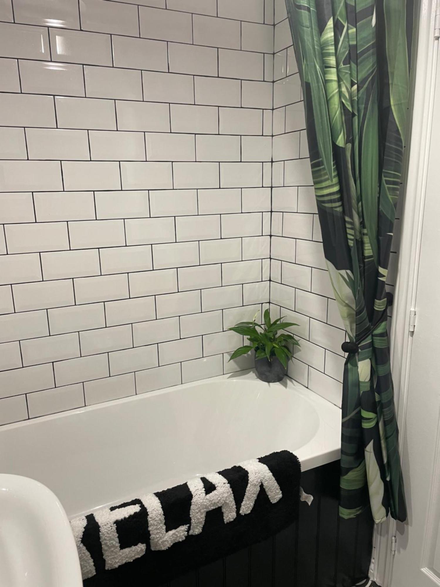 Cosy Home From Home With Private Bathroom - Free Parking Cardiff Exteriér fotografie